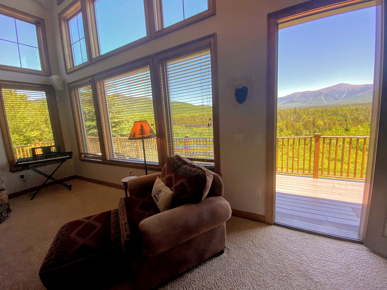 Mountain Cabin Rental for Glamping near Mount Washington