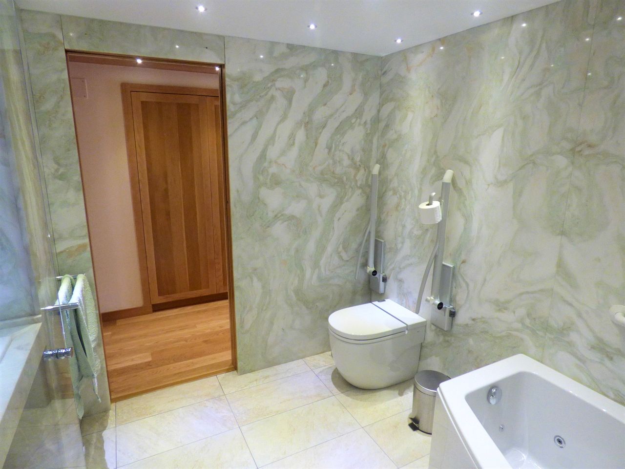 Modern Eco-Friendly Cave Stay with Stargazing & Organic Gardens near La Laguna, Canary Islands