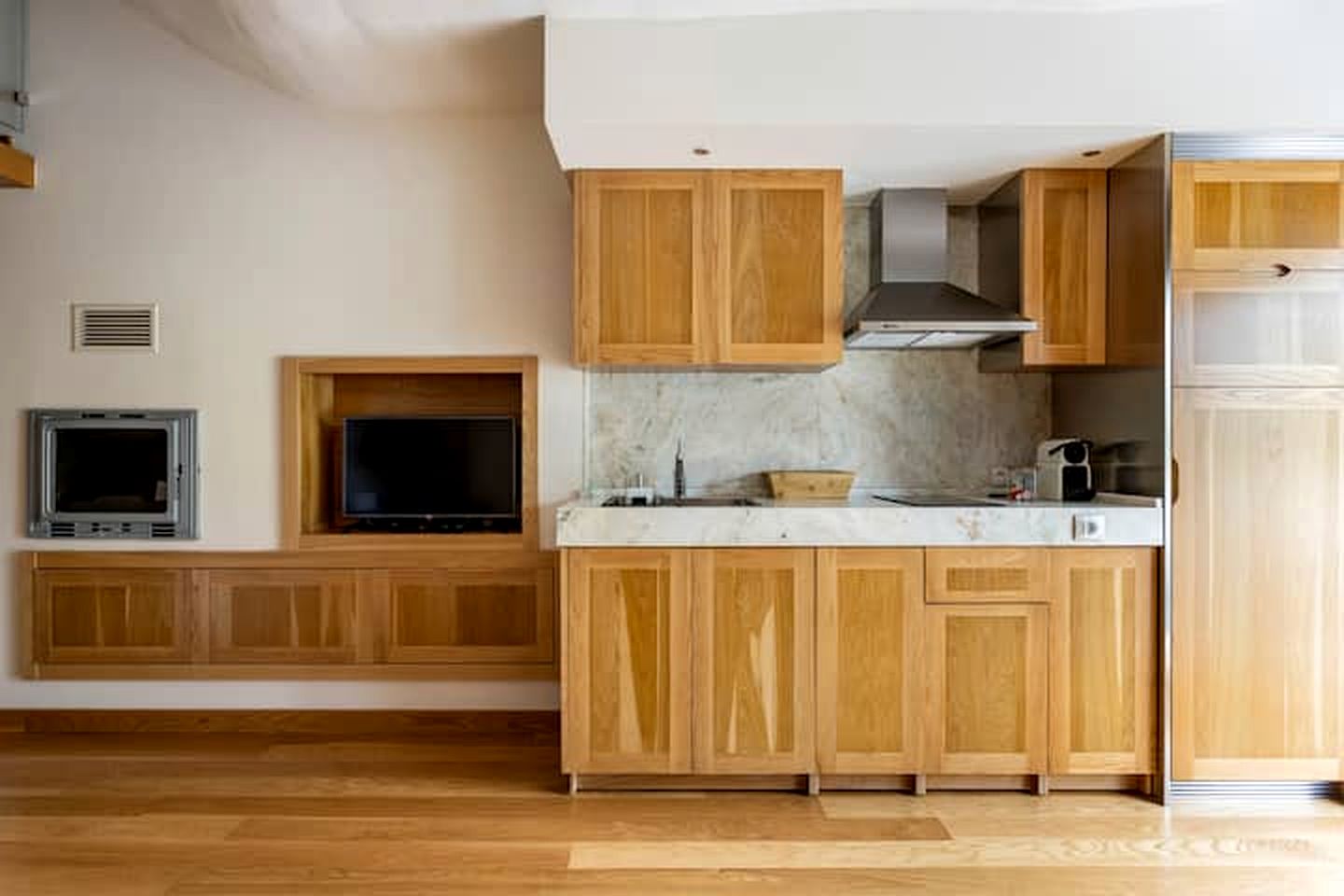 Modern Eco-Friendly Cave Stay with Stargazing & Organic Gardens near La Laguna, Canary Islands
