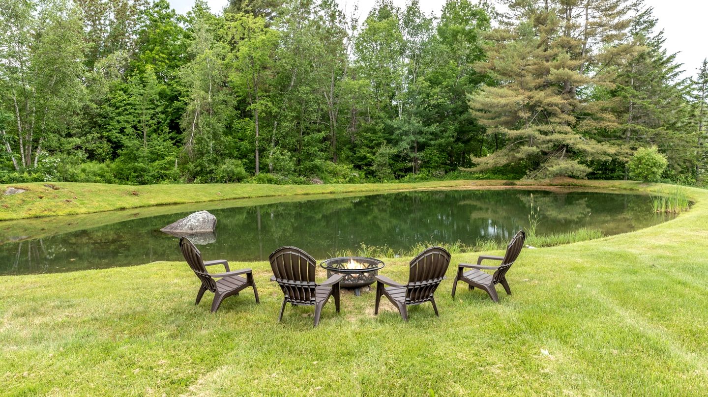 Awesome Impressive Rental with Jacuzzi and Countryside Views in Vermont