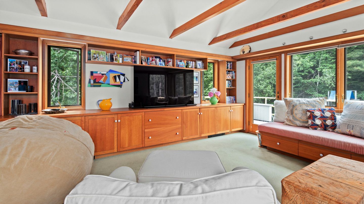 Awesome Impressive Rental with Jacuzzi and Countryside Views in Vermont