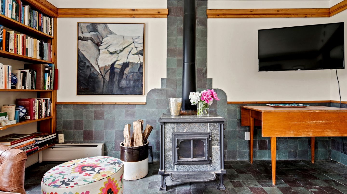 Awesome Impressive Rental with Jacuzzi and Countryside Views in Vermont
