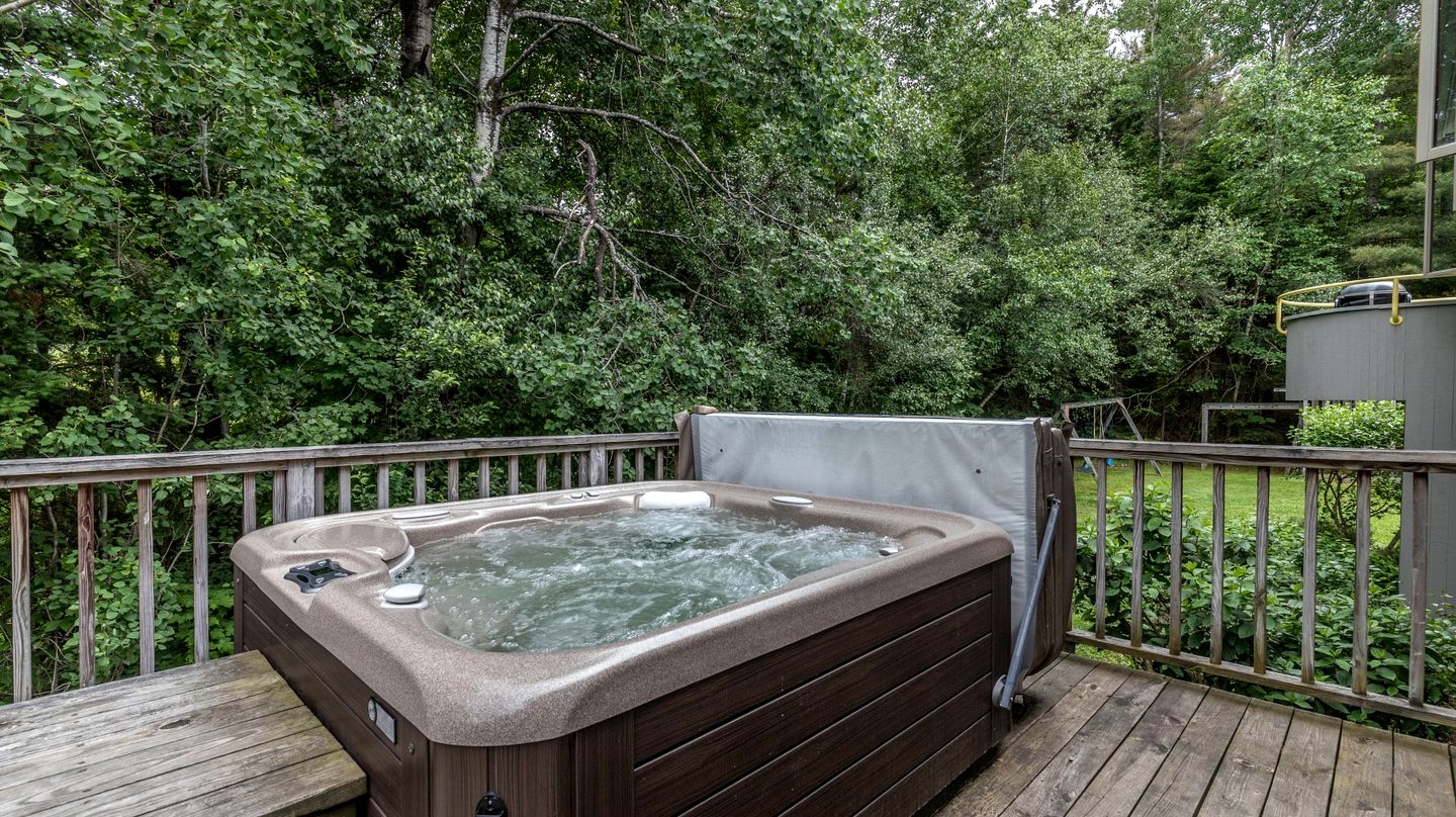 Awesome Impressive Rental with Jacuzzi and Countryside Views in Vermont
