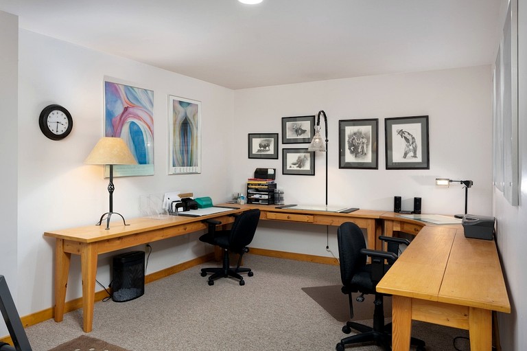 Log Cabins (United States of America, --, Montana)