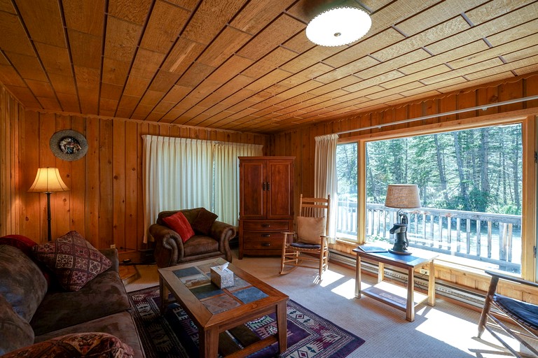 Cabins (United States of America, Cameron, Montana)