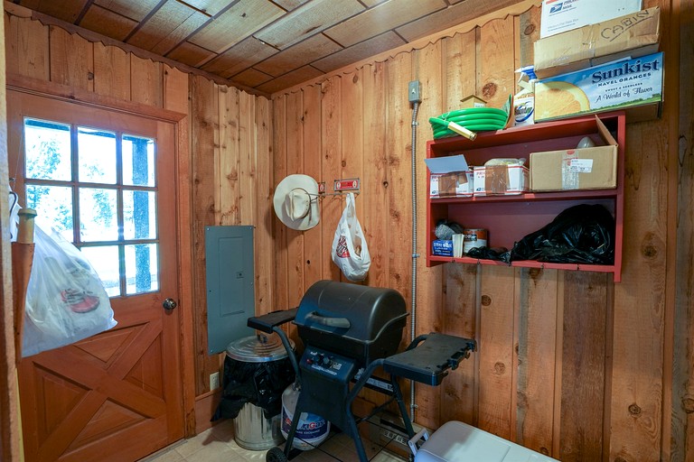 Cabins (United States of America, Cameron, Montana)