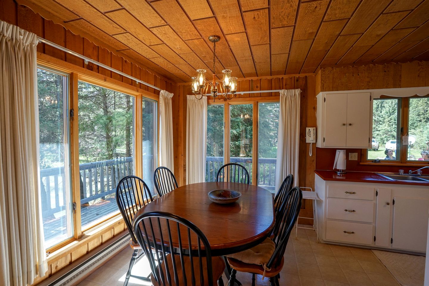 Charming Riverside Cabin with Deck Overlooking Madison River near Three Dollar Bridge in McAllister, Montana