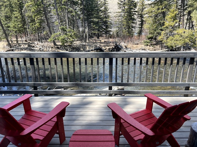 Cabins (United States of America, Cameron, Montana)