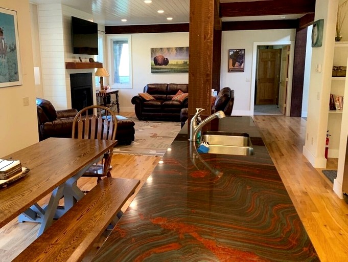 Vacation Rentals (United States of America, Cameron, Montana)