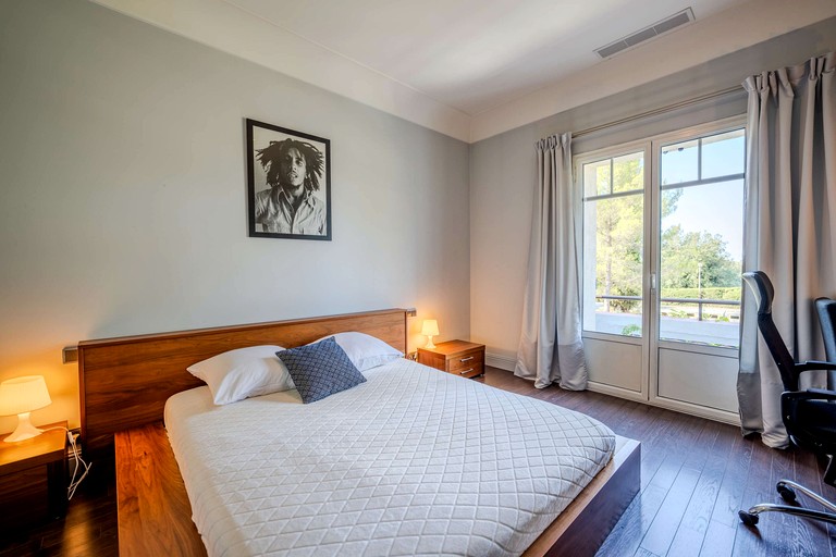 Vacation Rentals (France, --, Provence-Alpes-Côte d'Azur)