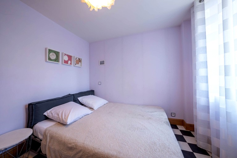 Vacation Rentals (France, --, Provence-Alpes-Côte d'Azur)