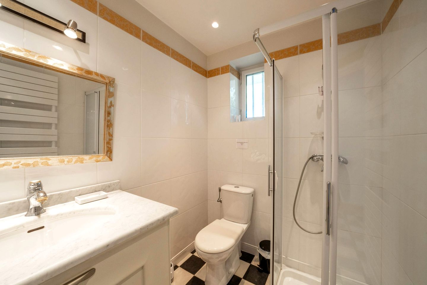 Elegant Family Villa with Private Pool and Lush Garden, Located Near Medieval Village, Biot, Provence-Alpes-Côte d’Azur