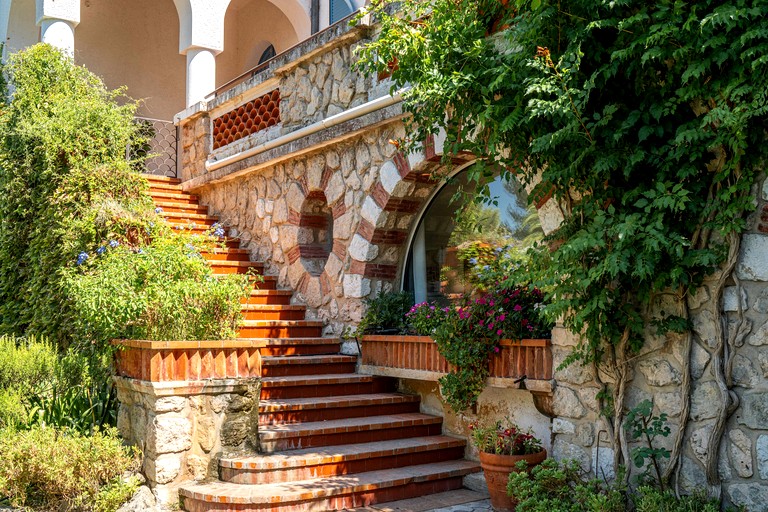 Vacation Rentals (France, --, Provence-Alpes-Côte d'Azur)