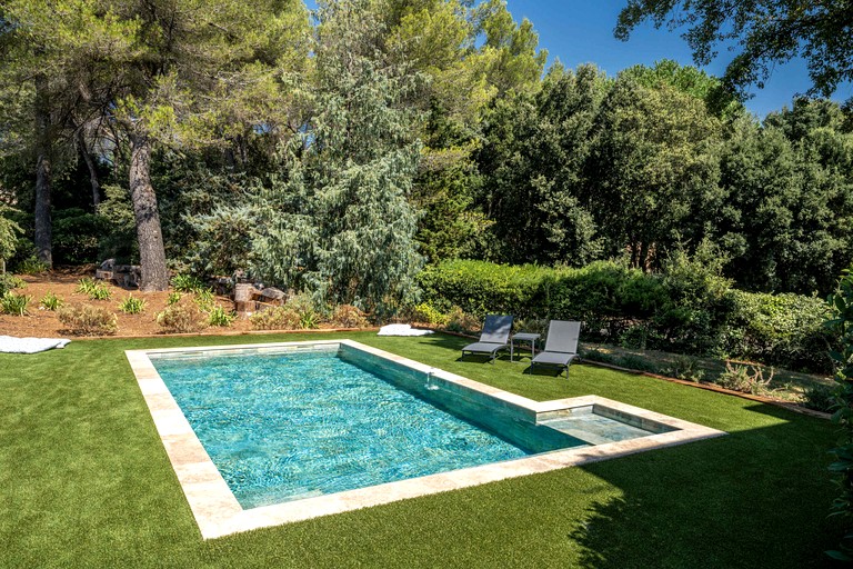 Vacation Rentals (France, --, Provence-Alpes-Côte d'Azur)