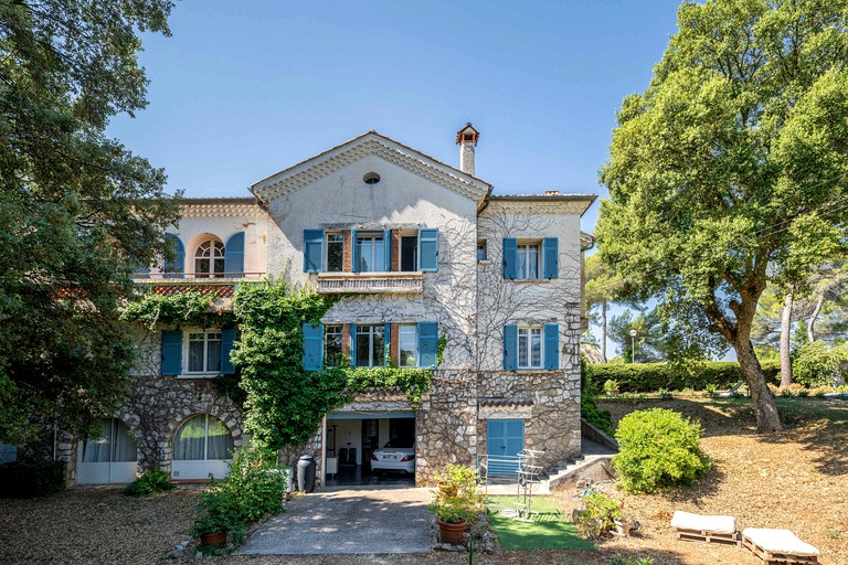 Vacation Rentals (France, --, Provence-Alpes-Côte d'Azur)