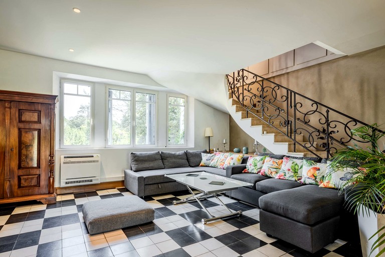 Vacation Rentals (France, --, Provence-Alpes-Côte d'Azur)