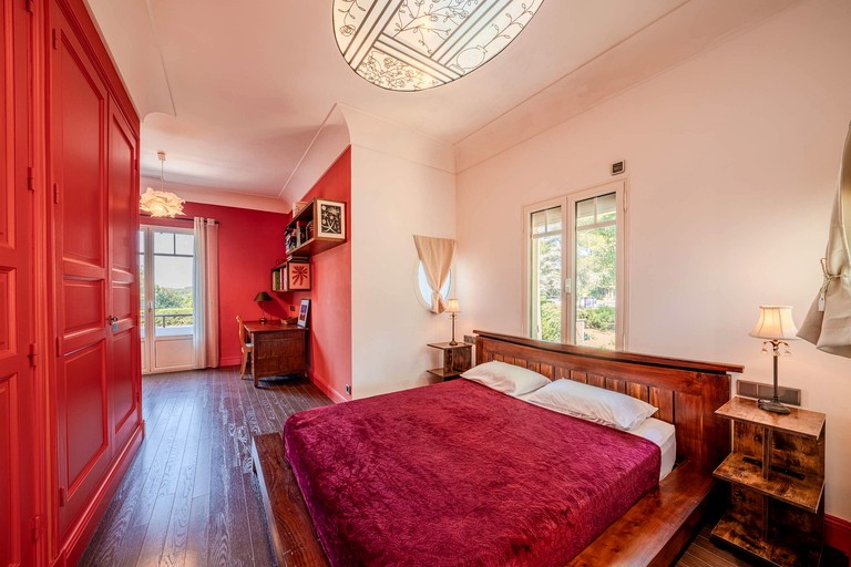 Vacation Rentals (France, --, Provence-Alpes-Côte d'Azur)