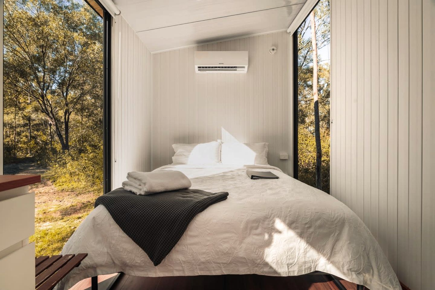 Magic Mirrored Tiny House with Sauna in Queensland, Australia