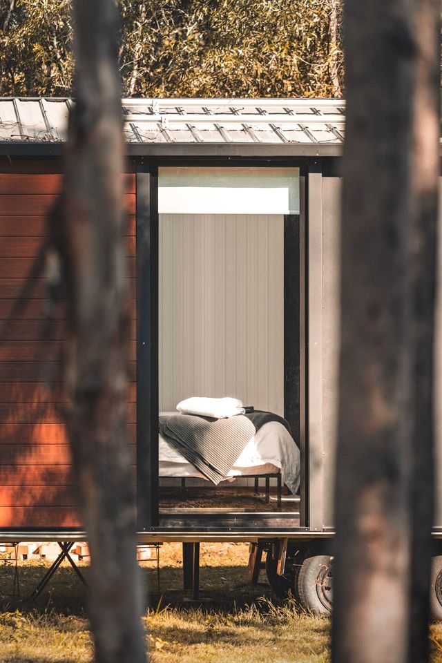 Magic Mirrored Tiny House with Sauna in Queensland, Australia
