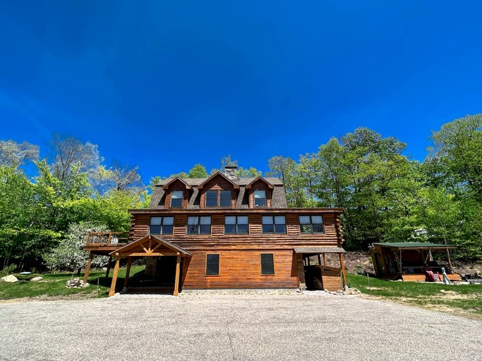 Cabins (United States of America, Bartlett, New Hampshire)