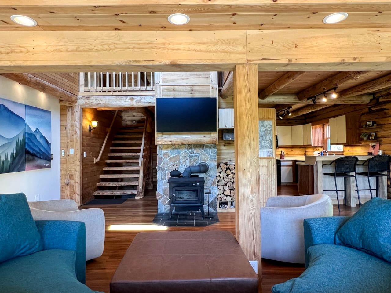 Magical Cabin with Outdoor Bar and Jacuzzi in New Hampshire