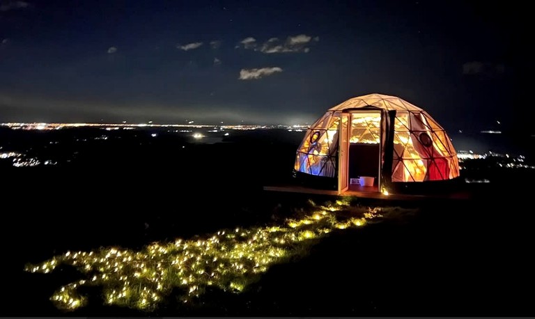Domes (Australia, Bald Knob, Queensland)