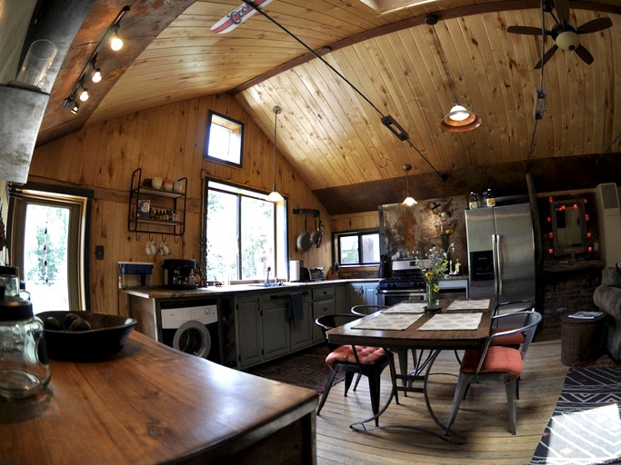 Cabins (Nederland, Colorado, United States)