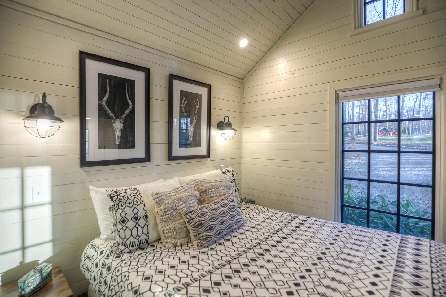Magical Tiny Cottage with Lovely Outdoor Living in Tennessee