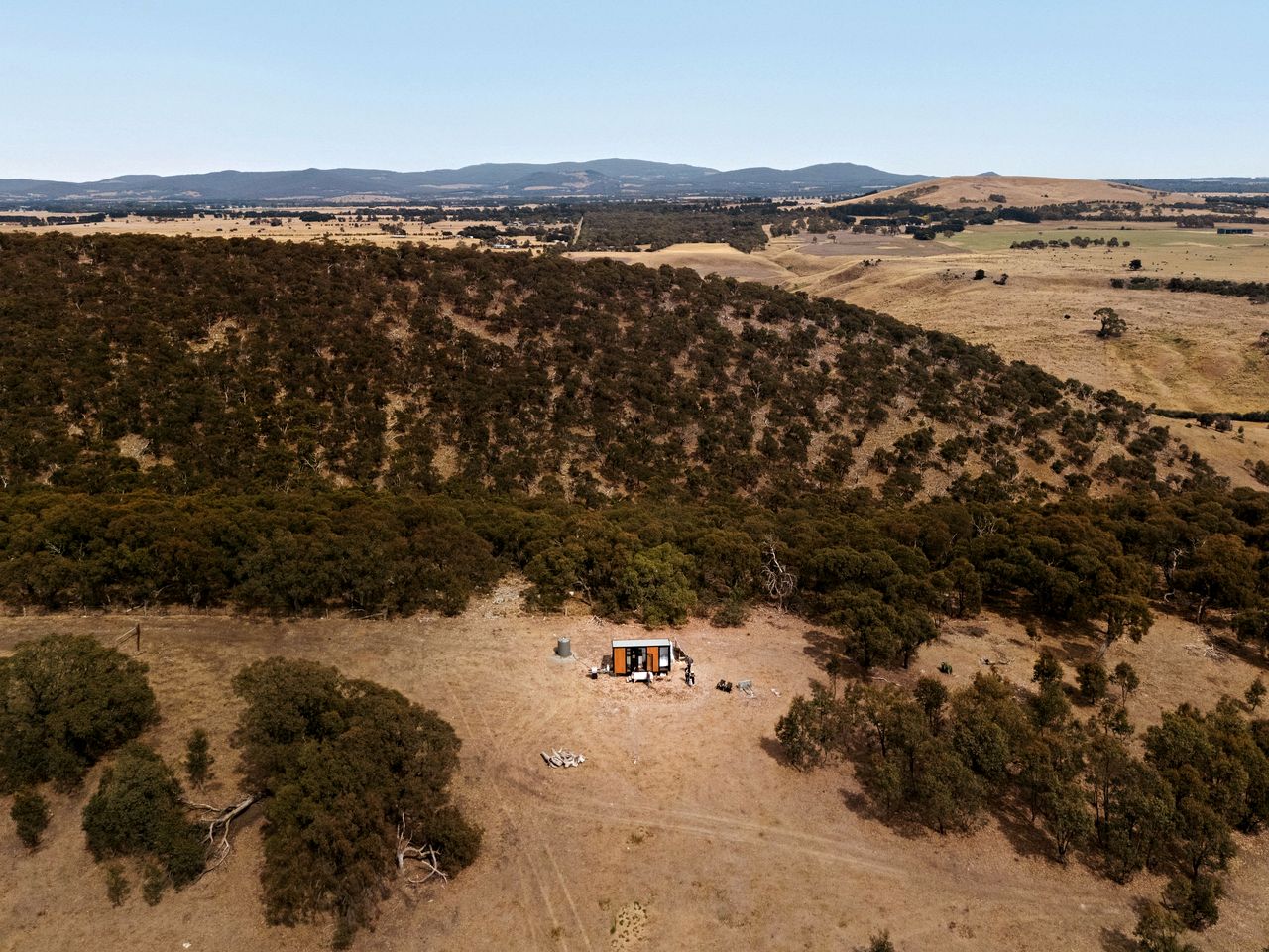 Magical Tiny House with Fantastic Vistas in Monegeetta, Victoria