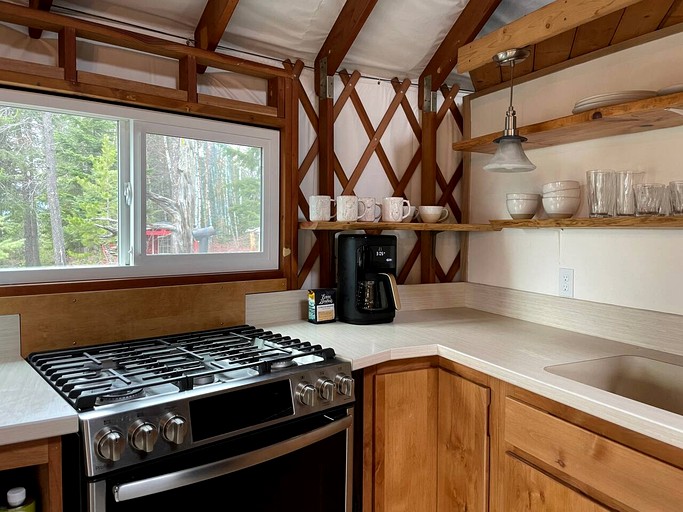 Yurts (United States of America, Sandpoint, Idaho)