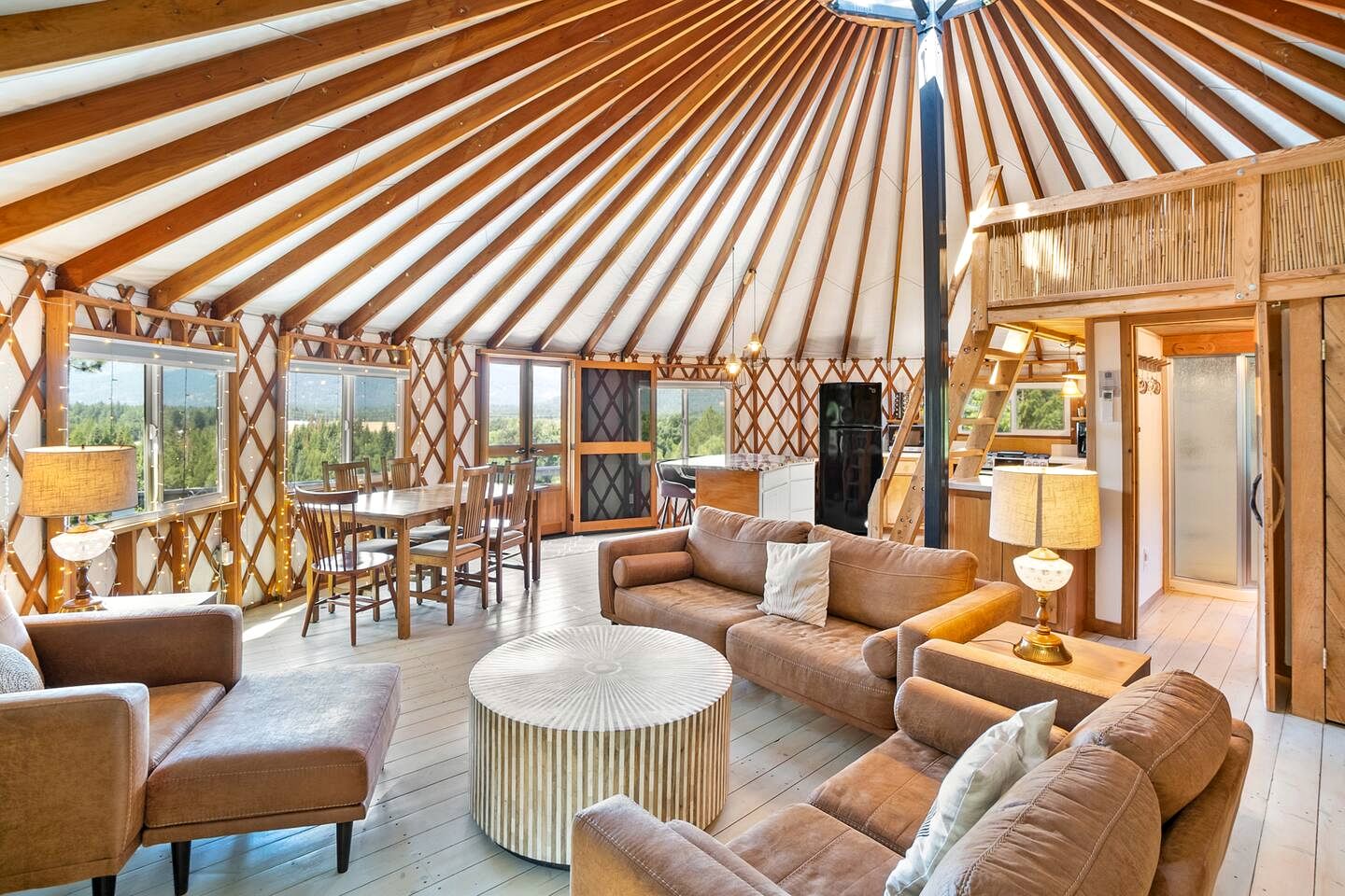 Cozy Mountain Yurt with Panoramic Views near Selkirk Mountains, Sandpoint Idaho