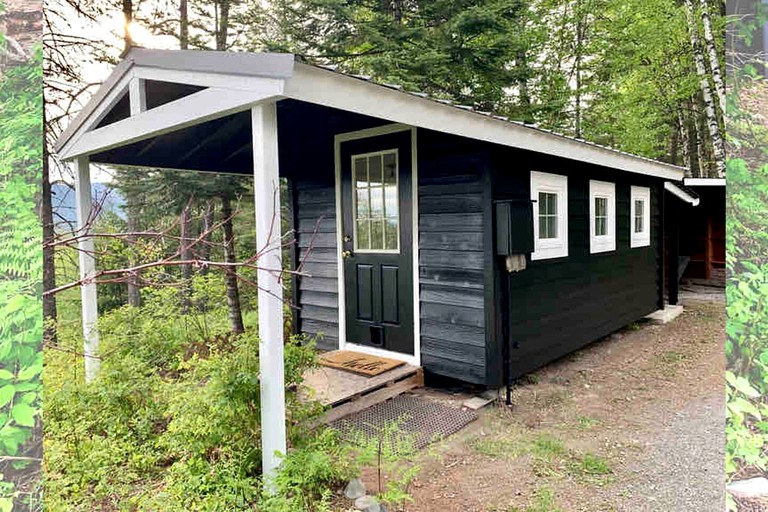Yurts (United States of America, Sandpoint, Idaho)
