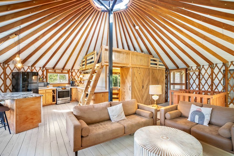 Yurts (United States of America, Sandpoint, Idaho)
