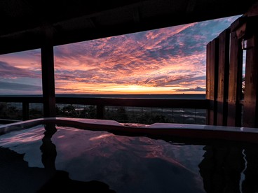 Magnific Secluded Cabin with Hot-tub in Mentone, Alabama