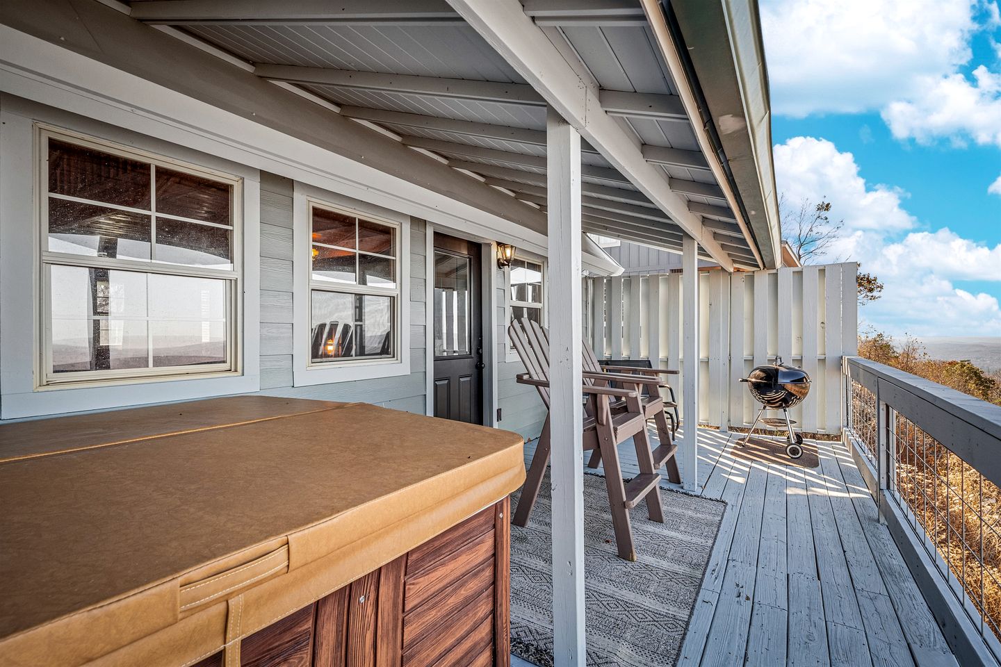 Magnific Secluded Cabin with Hot-tub in Mentone, Alabama