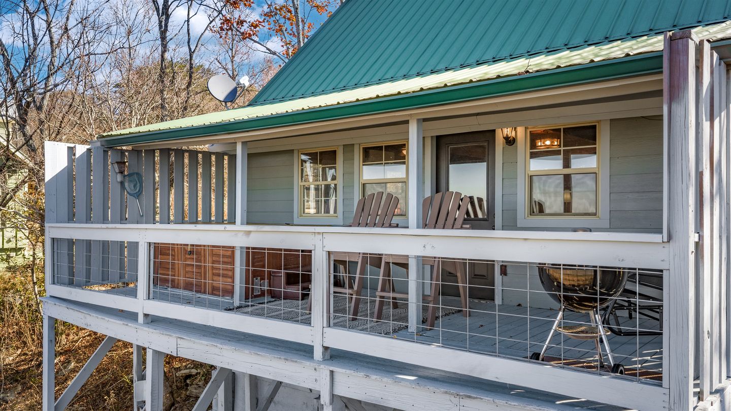 Magnific Secluded Cabin with Hot-tub in Mentone, Alabama