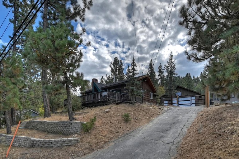 Cabins (United States of America, Big Bear Lake, California)