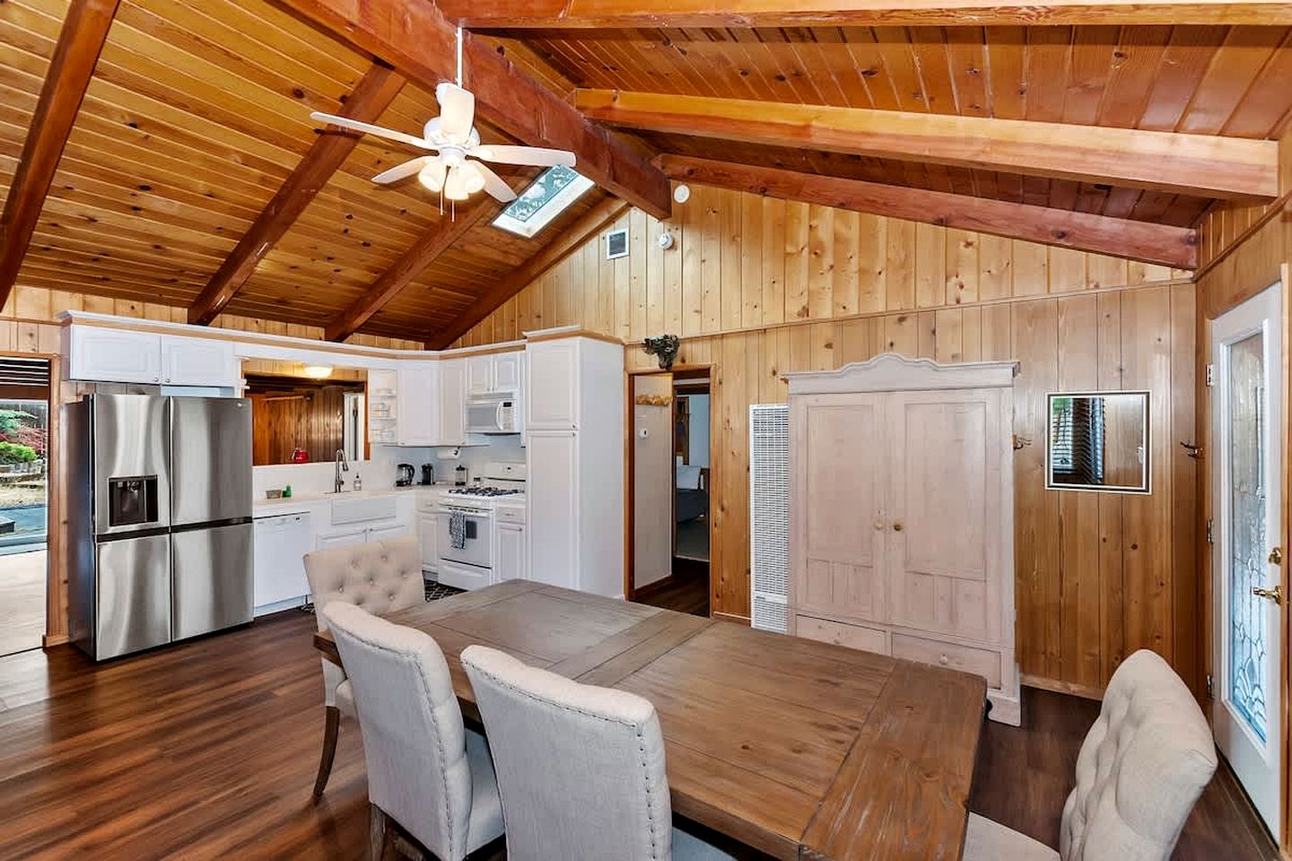 Magnificent Caboin with Hot-tub in Big Bear Lake, California