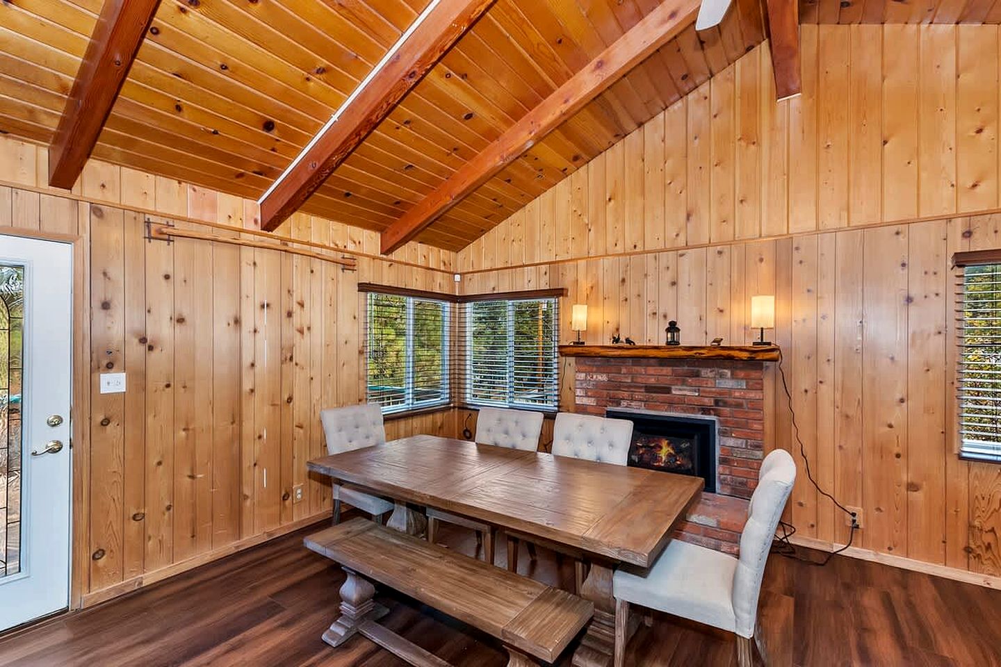 Magnificent Caboin with Hot-tub in Big Bear Lake, California