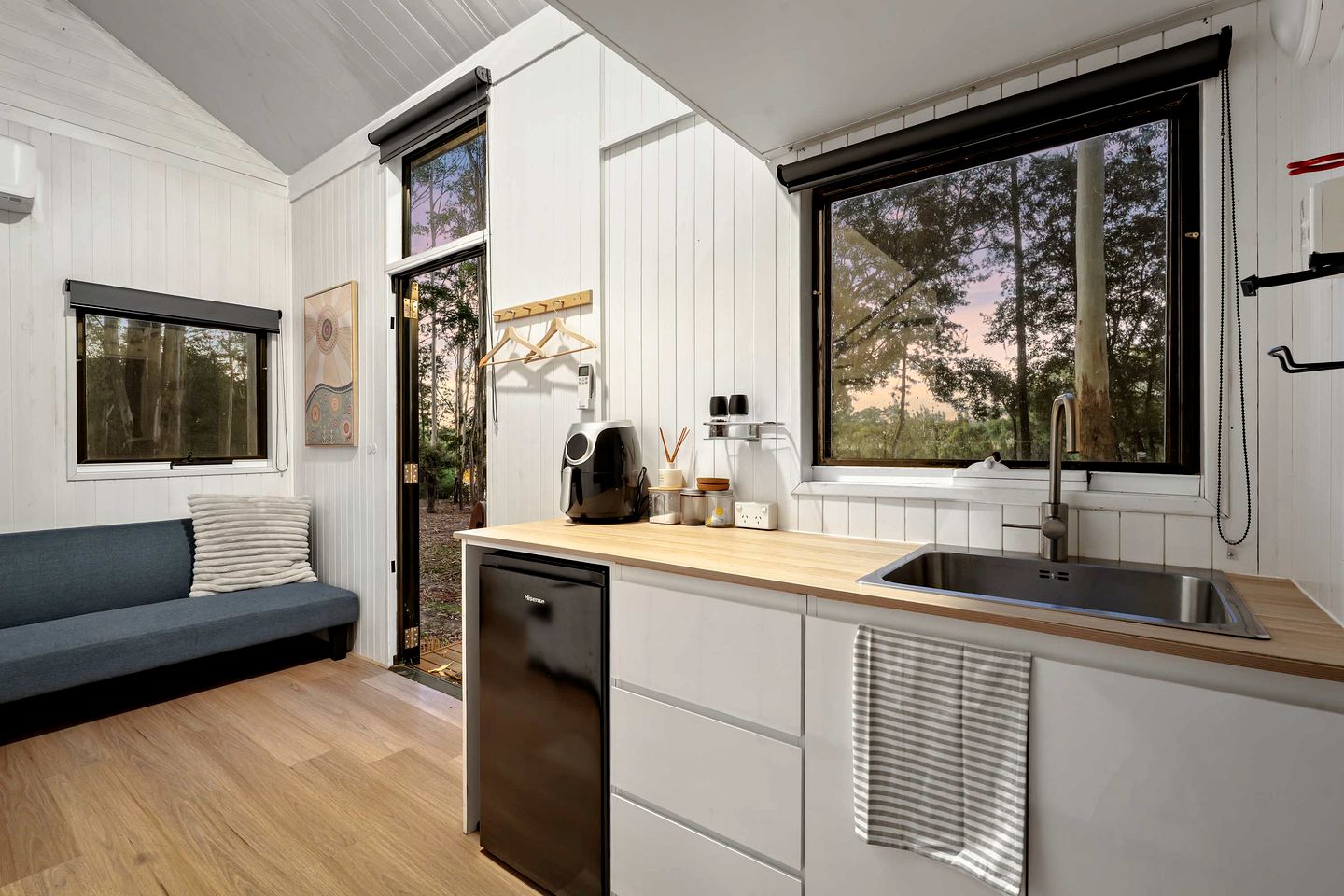 Magnificent Riverfront Tiny House with Fire Pit in Eagleton, New South Wales