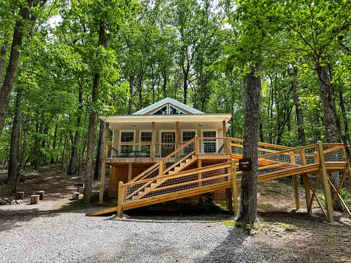 Cabins (United States of America, Fort Payne, Alabama)