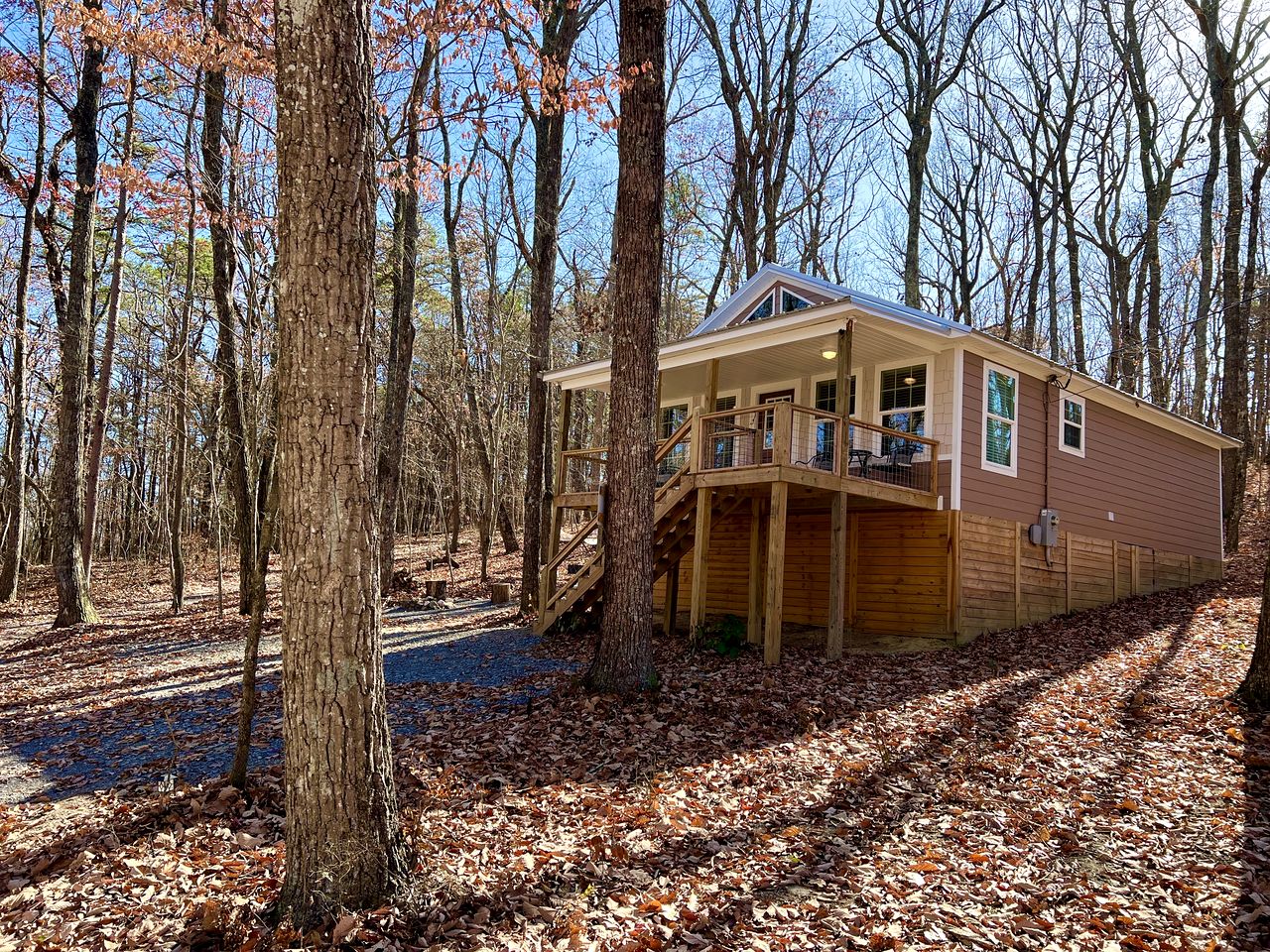 Magnificent Secluded Cabin in Fort Payne, Alabama