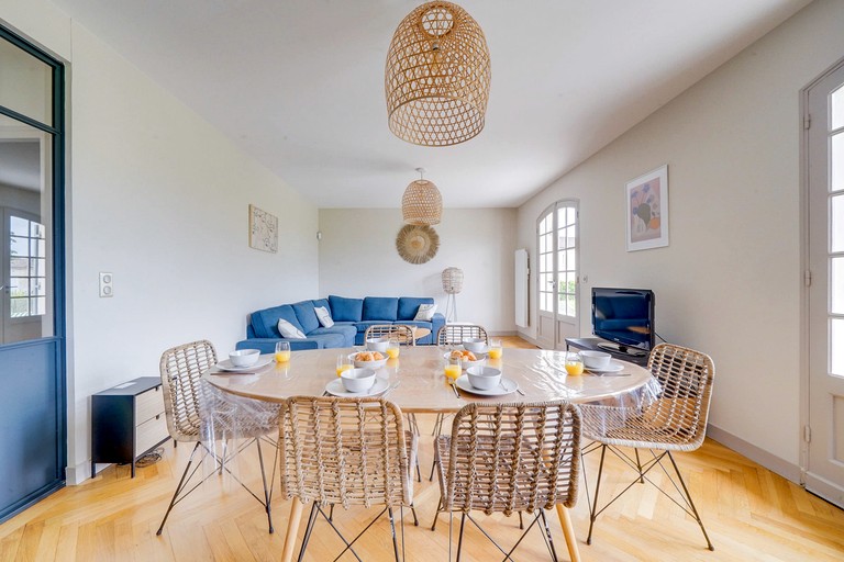 Vacation Rentals (France, --, Nouvelle-Aquitaine)