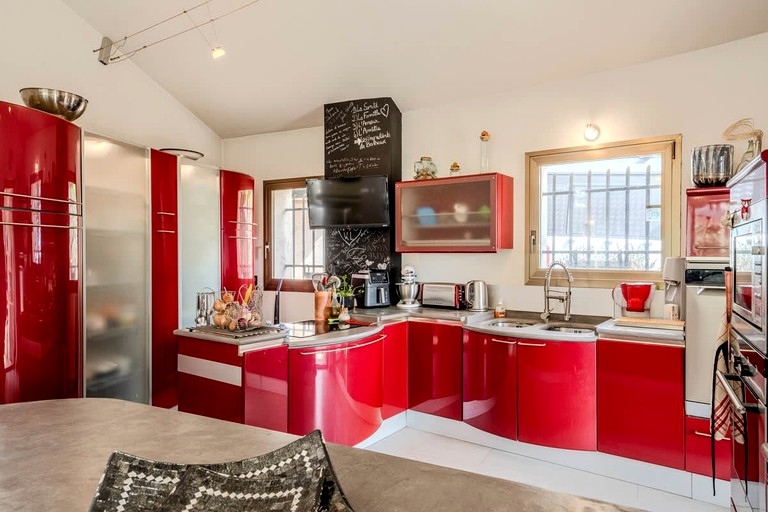 Vacation Rentals (France, --, Provence-Alpes-Côte d'Azur)