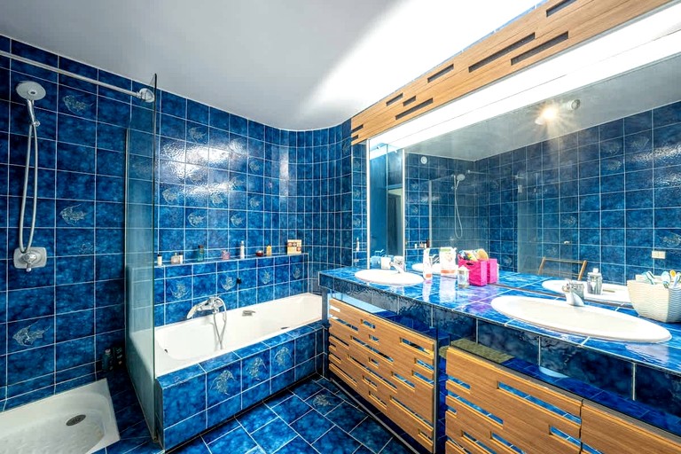 Vacation Rentals (France, --, Provence-Alpes-Côte d'Azur)