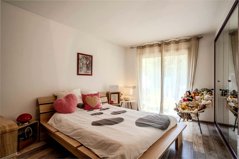 Vacation Rentals (France, --, Provence-Alpes-Côte d'Azur)