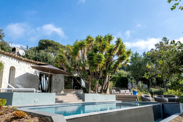 Vacation Rentals (France, --, Provence-Alpes-Côte d'Azur)