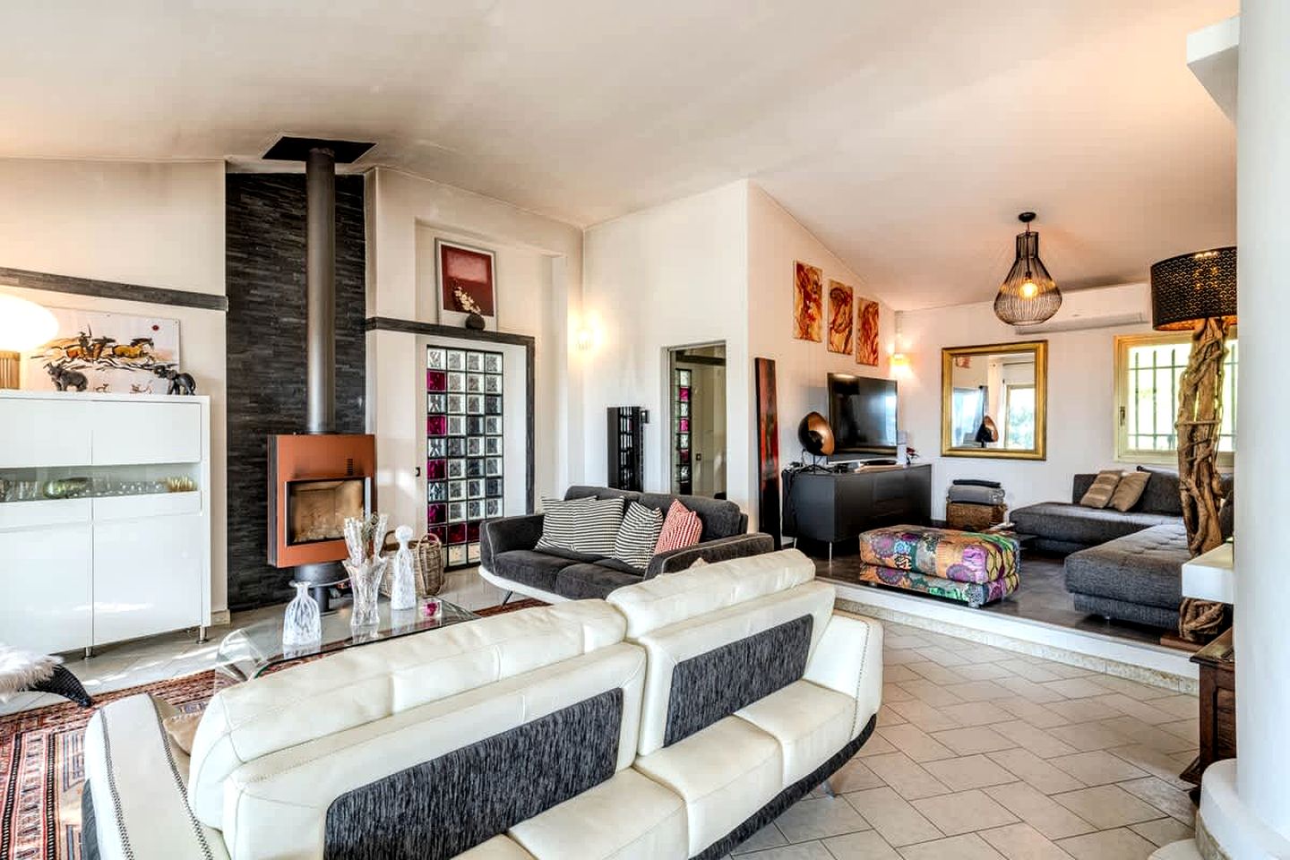 Stunning Villa with Infinity Pool Near Biot, Provence-Alpes-Côte d'Azur