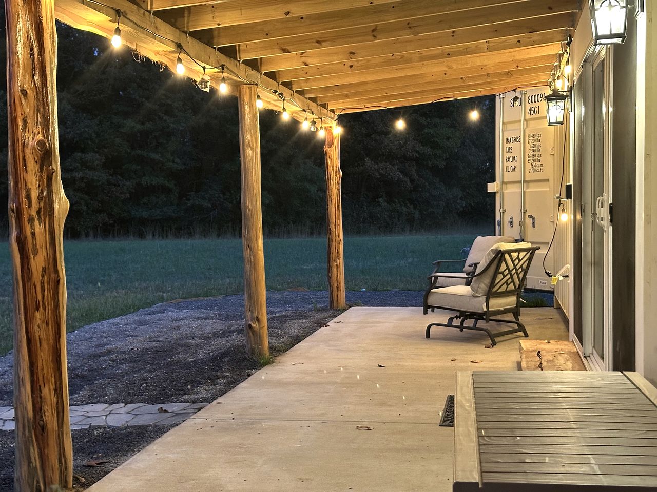 Charming Container Home with Hot Tub near Sardis Lake, Perfect for a Romantic Glamping Getaway