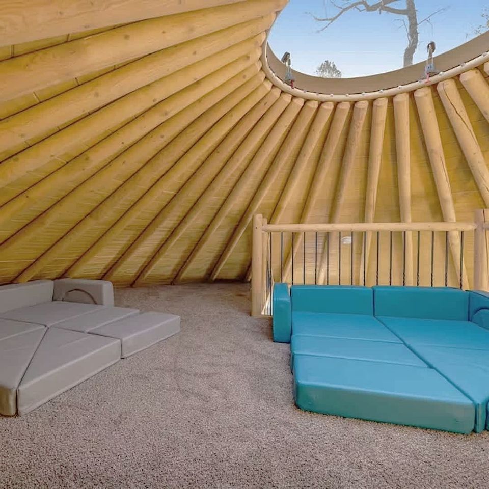 Charming Luxury Yurt-Cabin Retreat with Hot Tub Near Canyon Lake, Texas